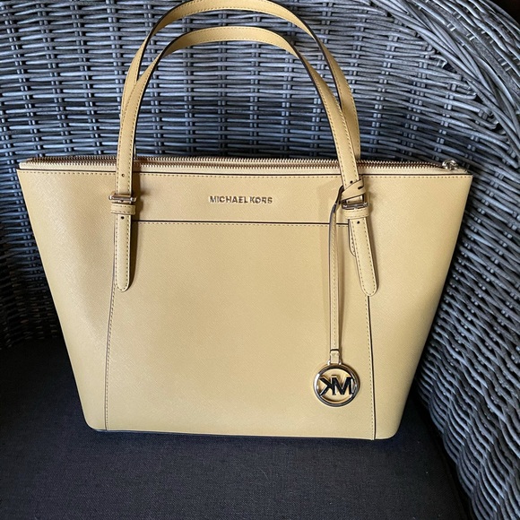 Yellow MK Michael Kors tote bag - Picture 1 of 8